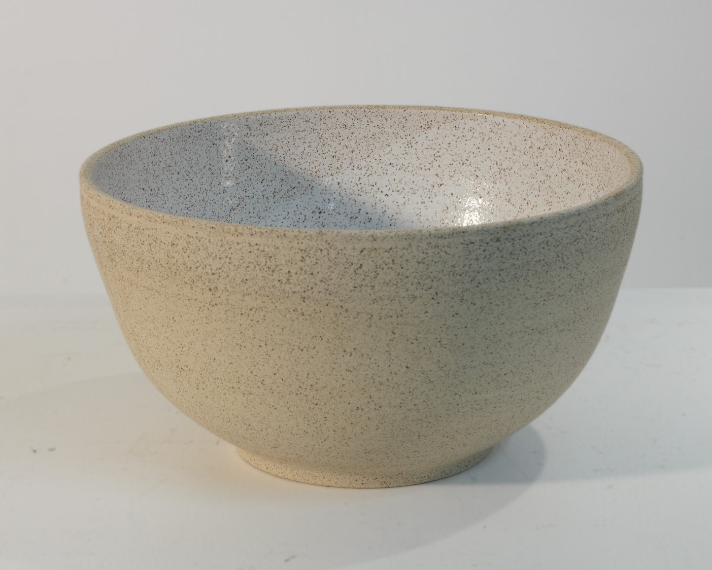 Mixing bowl
