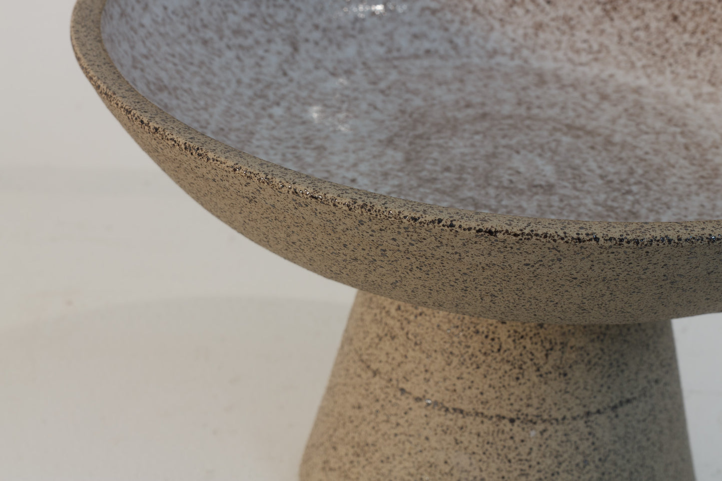 Pedestal Bowl - white